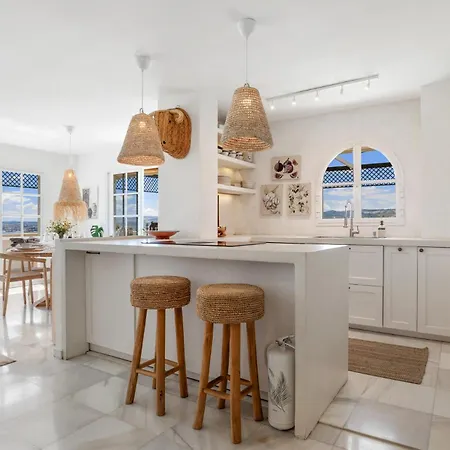 Penthouse Seaview Ref #103 아파트 *
