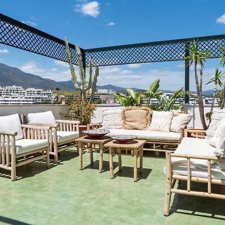 아파트 Penthouse Seaview Ref #103 *